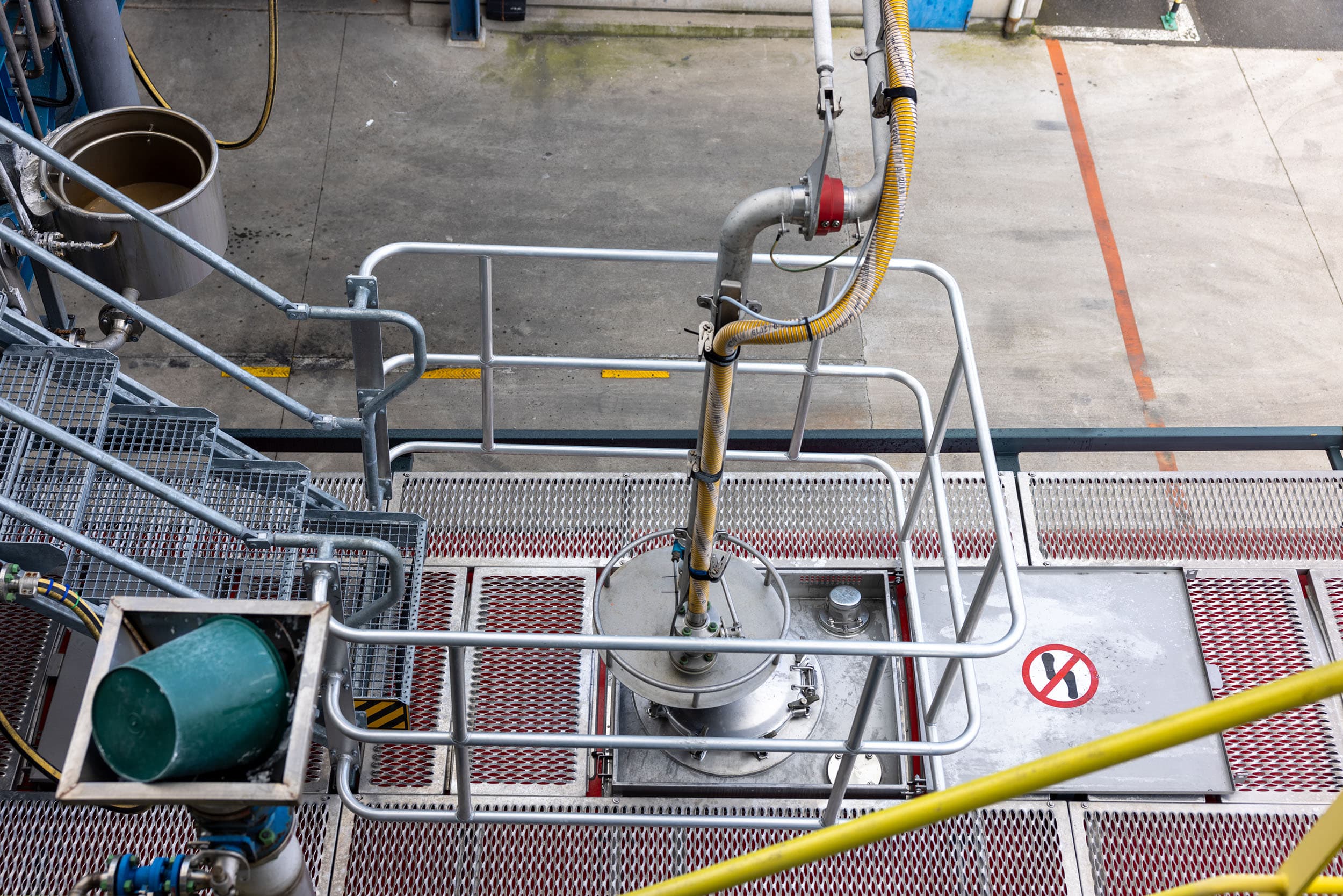 Loading<br/>Equipment